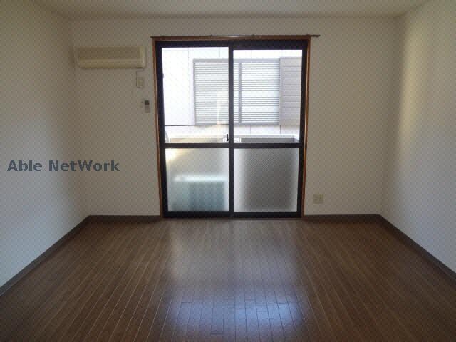 物件内観写真4　(同型モデル)