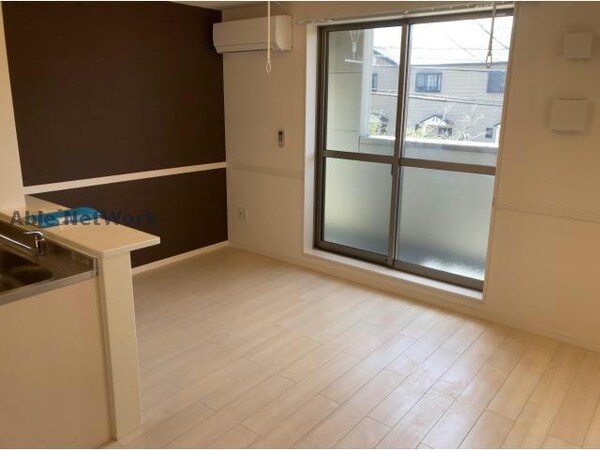 リビングダイニング