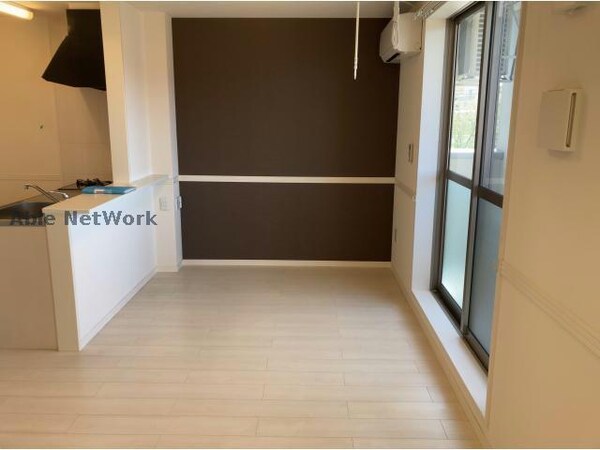 リビングダイニング