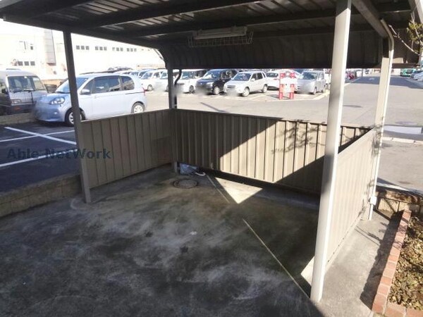 駐輪場(駐輪場)