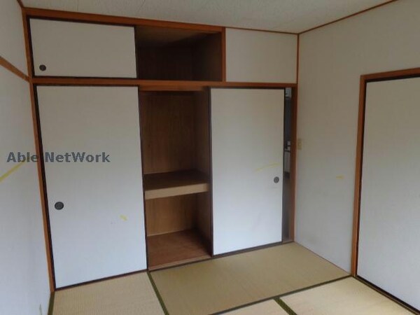 収納(同型モデル)