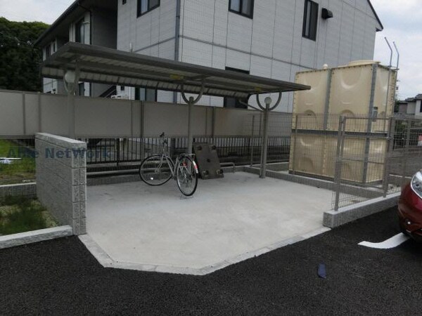 駐輪場(駐輪場)