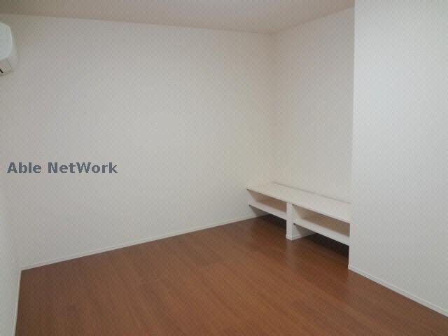 物件内観写真9　(洋室)