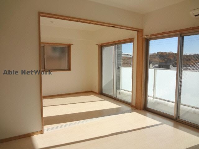 物件内観写真9　(反転タイプ)