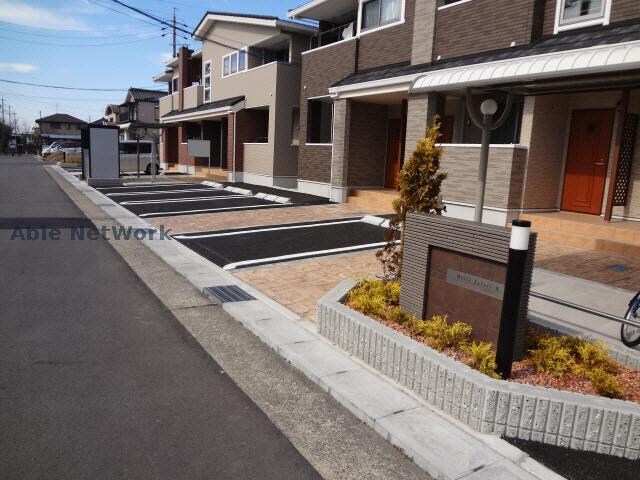 物件外観写真2　(エントランス)