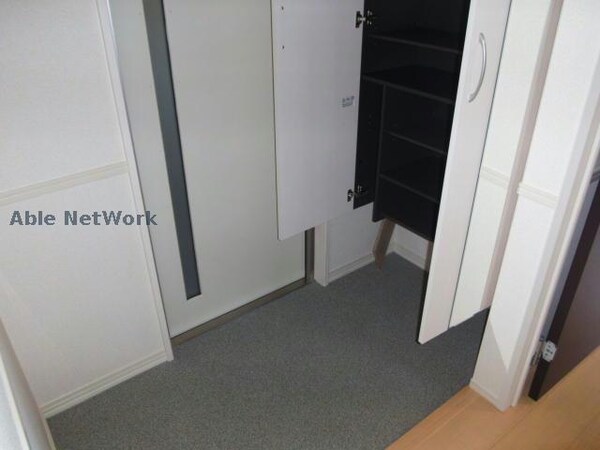 玄関回り(反転タイプ)