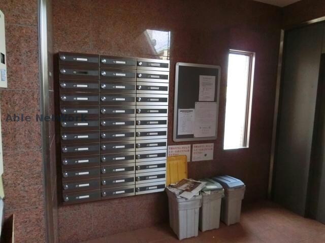 物件外観写真5　(集合ポスト)