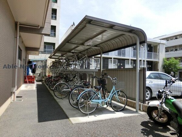 駐輪場(駐輪場)