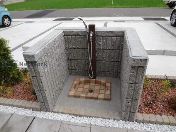建物設備(ペット用足洗い場)