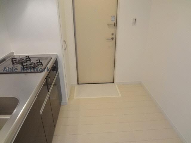 物件内観写真10　(玄関)