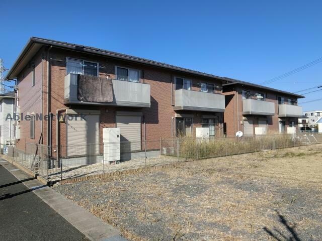 物件外観写真1　(オレンジ・グリーン)