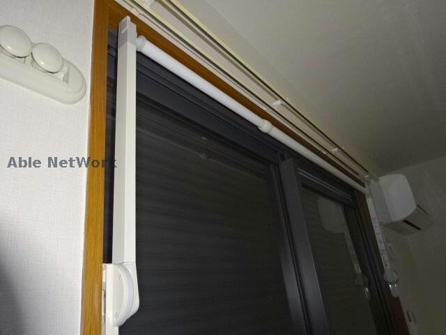 物件内観写真25　(室内物干し)