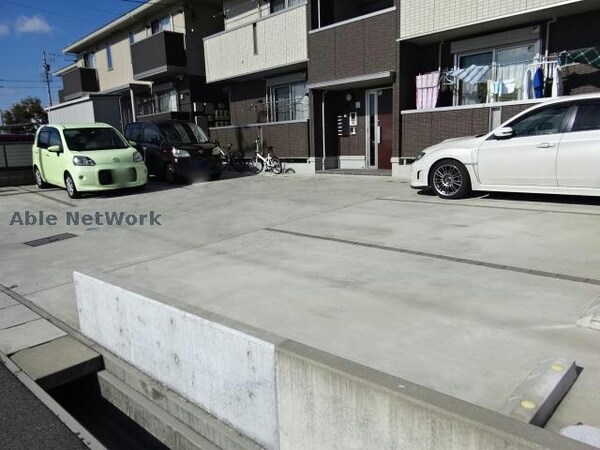 駐車場(駐車場)