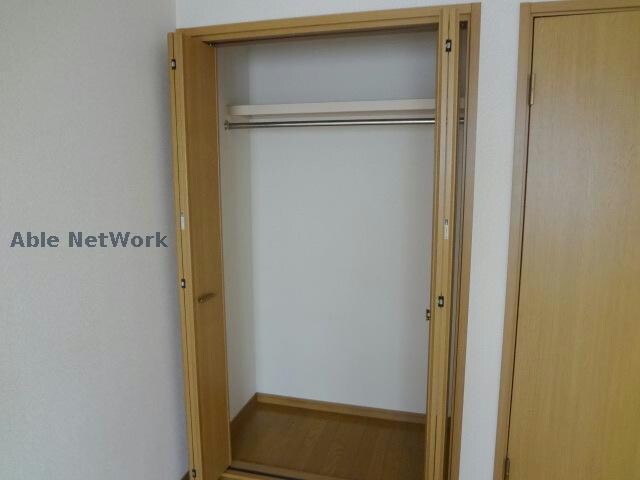 収納(同型モデル)