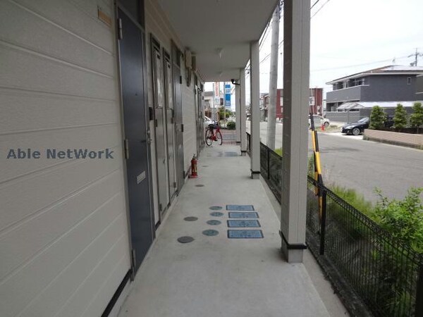 エントランス部分(共用部通路)