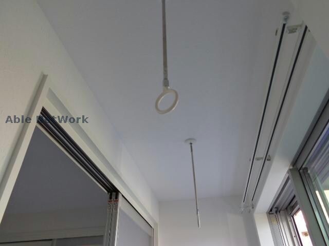 物件内観写真15　(室内物干/同型モデル)