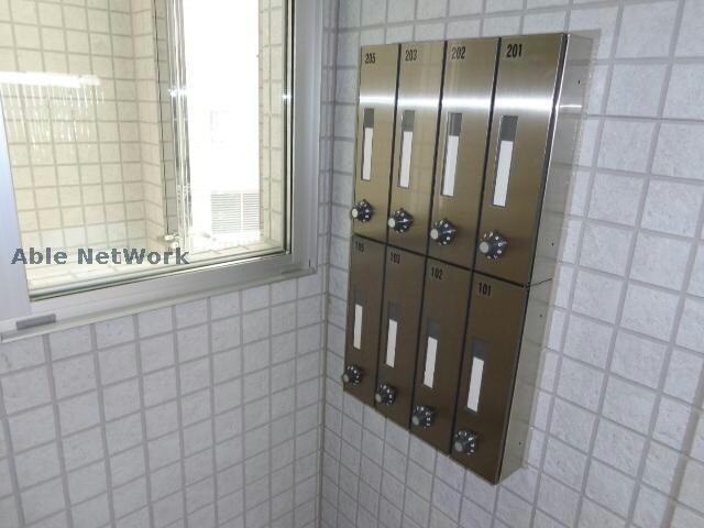 物件外観写真5　(郵便受け)