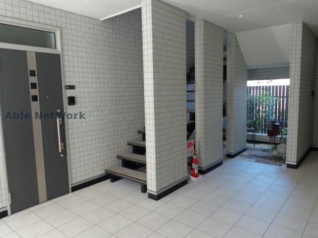 物件外観写真7　(エントランス)