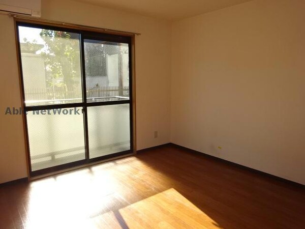 居室(同型モデル)