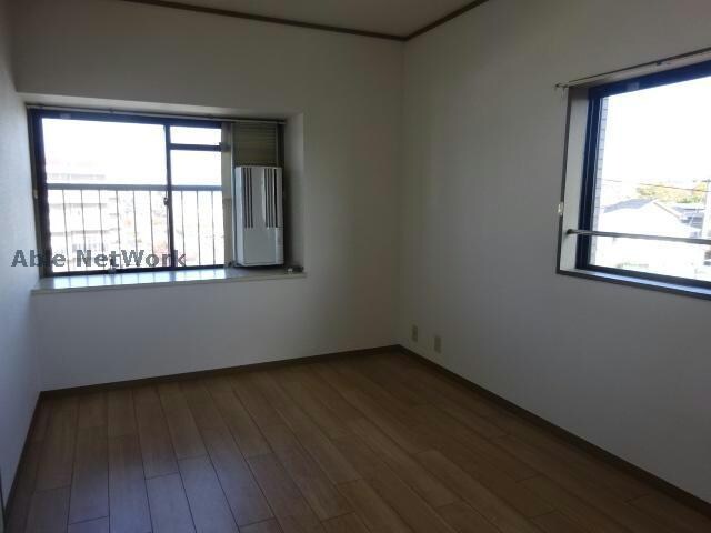 物件内観写真12　(同型モデル)