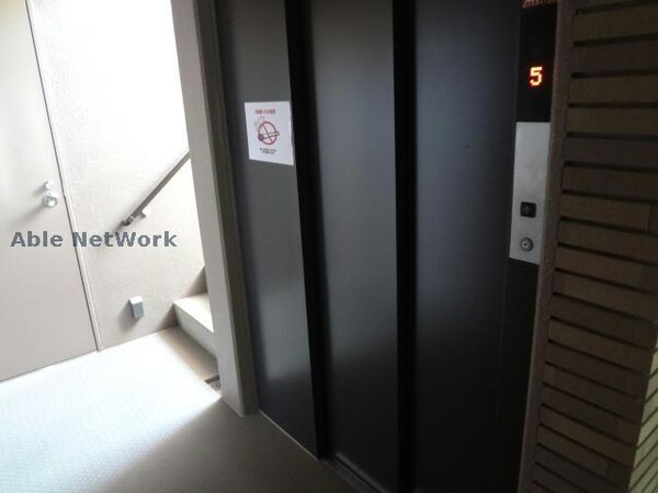 建物設備(エレベーター)