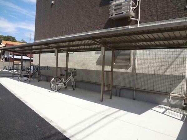 駐輪場(駐輪場)