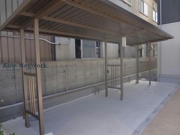 駐輪場(駐輪場)