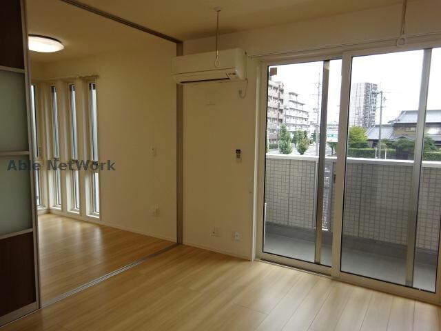 物件内観写真6　(同型モデル)