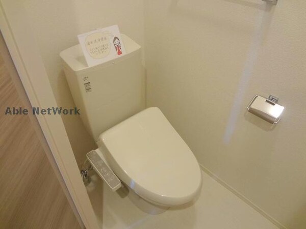 トイレ(同型モデル)