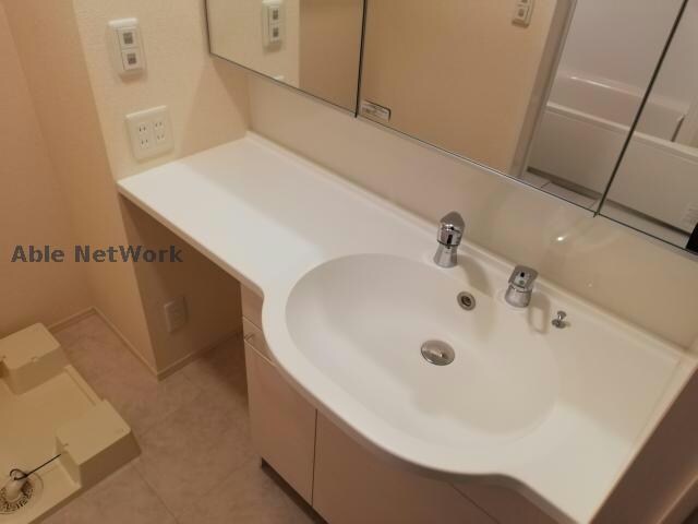 物件内観写真13　(同型モデル)