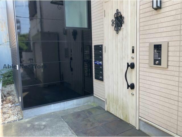 物件外観写真4　(オートロック)