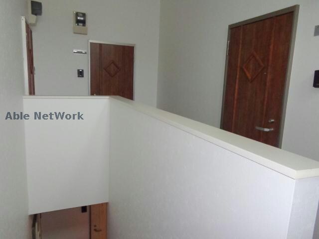 物件外観写真5　(共用廊下)