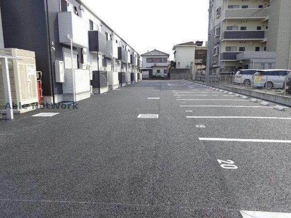 駐車場(駐車場)