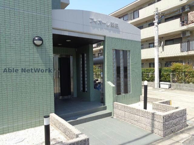 物件外観写真3　(エントランス)