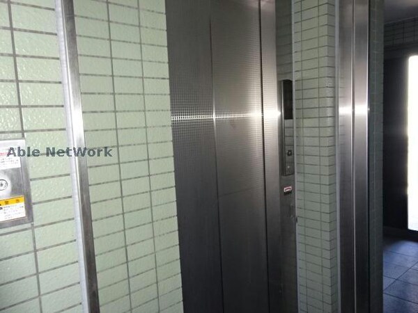 建物設備(エレベーター)