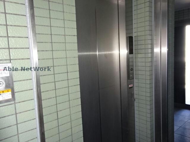物件外観写真5　(エレベーター)