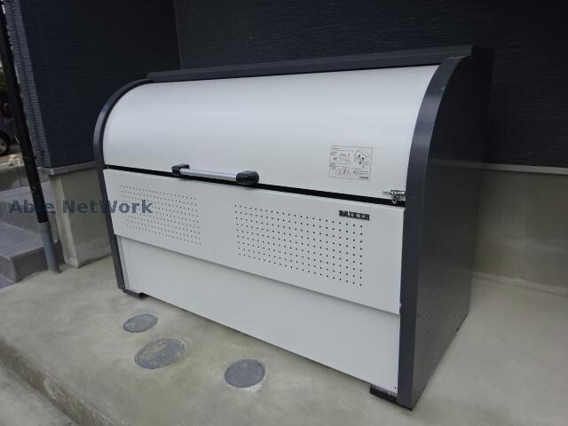 物件外観写真6　(ごみ置場)