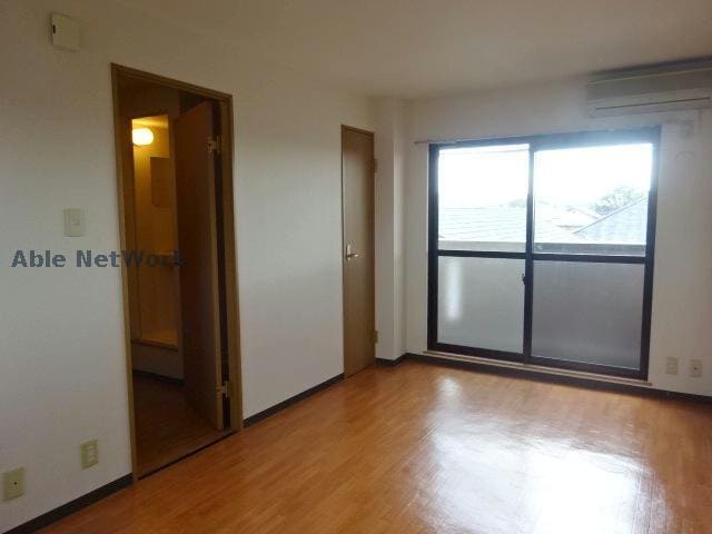 物件内観写真5　(同型モデル)