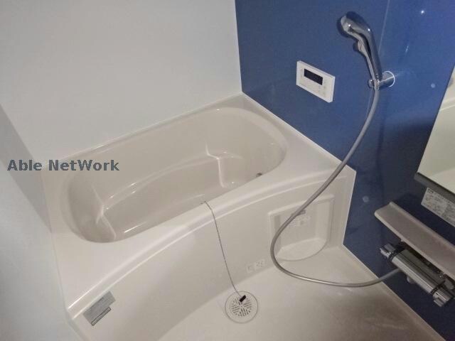 物件内観写真12　(追い焚き機能付きバス)