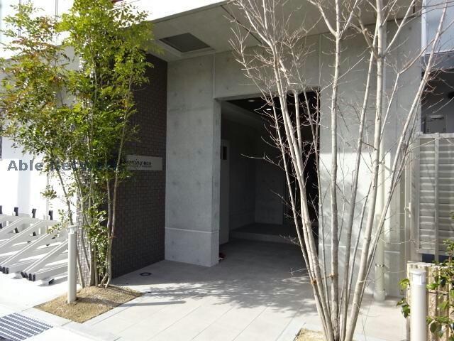 物件外観写真2　(エントランス)