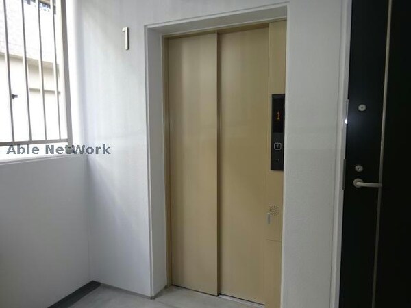 建物設備(エレベーター)