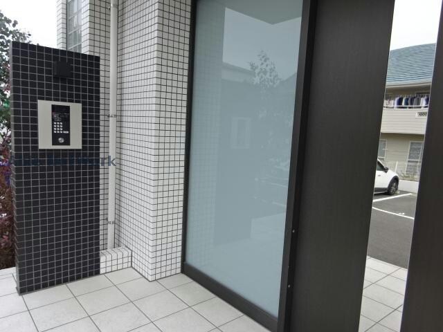 物件外観写真2　(オートロック)