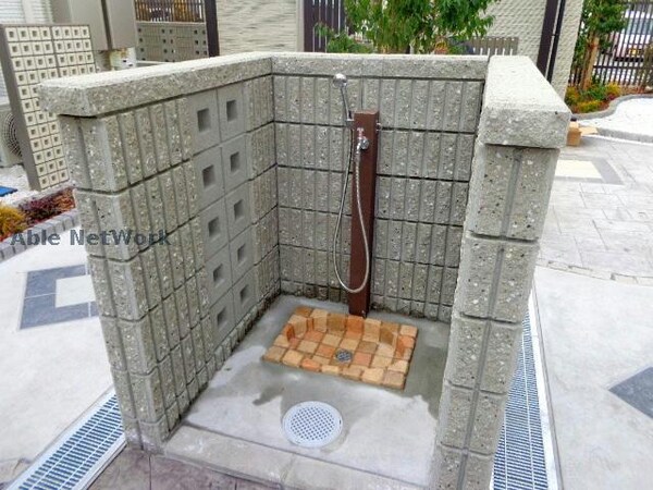 建物設備(ペット用足洗場)
