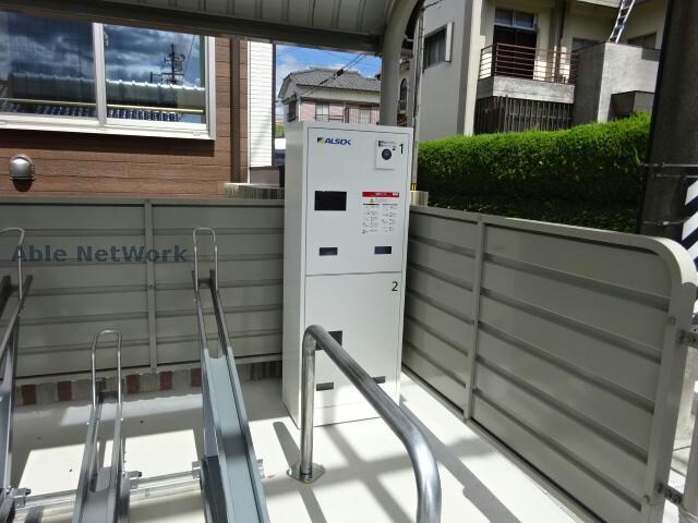 物件外観写真4　(宅配ボックス)