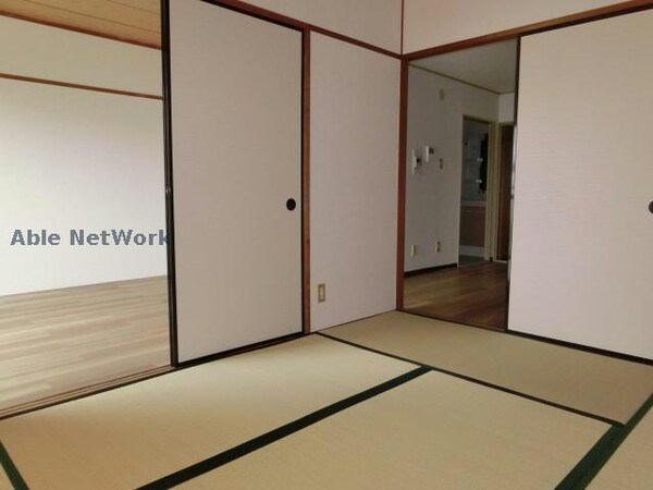 居室(同型モデル)