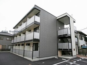 レオパレス柏原公園南外観写真