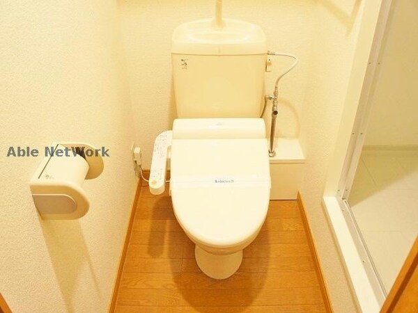 トイレ(同型モデル)