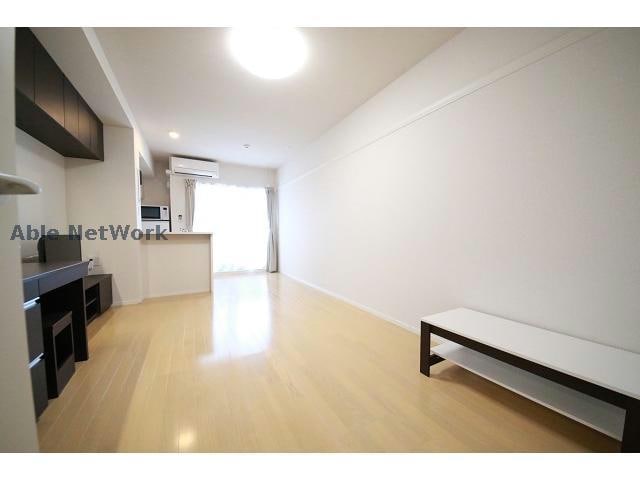 物件内観写真2　(同型モデル)