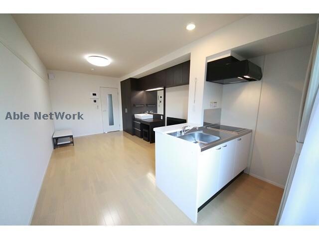 物件内観写真3　(反転タイプ)