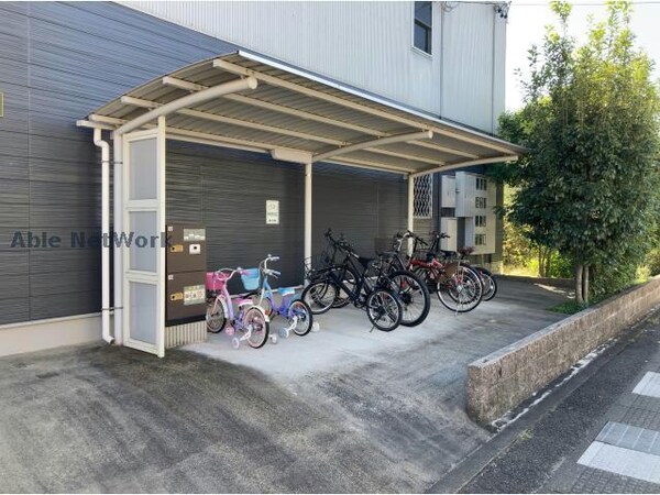 駐輪場